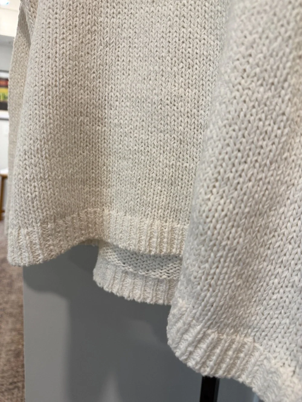 Abercrombie & Fitch Cream Knit Pullover Sweater - Picture 4 of 6